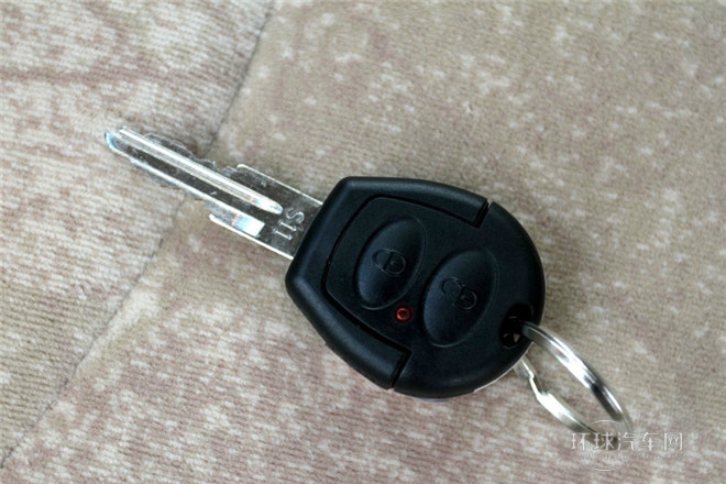 2012款 時尚版 1.0L AMT愛尚型