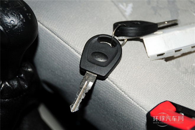 2012款 時尚版 1.0L 手動冠軍型