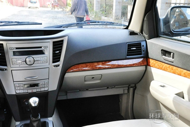 2013款 2.5T柴油兩驅豪華型共軌