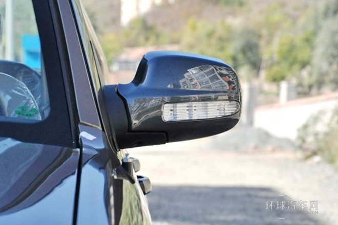 2013款 2.5T柴油兩驅豪華型共軌