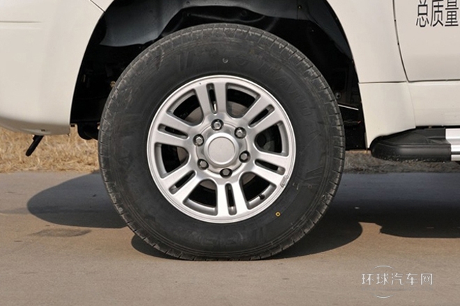 2013款 2.5T柴油四驅豪華型共軌