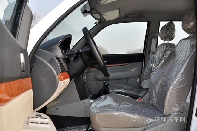 2013款 2.5T柴油四驅豪華型共軌