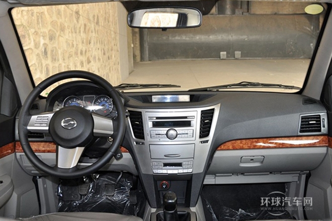 2013款 2.5T柴油四驅(qū)豪華型共軌