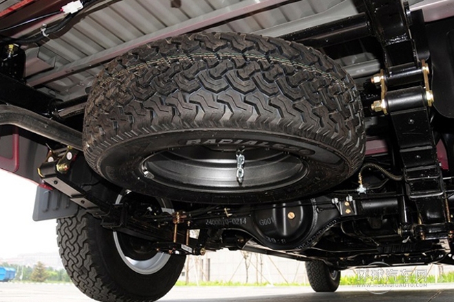 2014款 2.2L汽油四驅(qū)豪華型中雙4GZ1