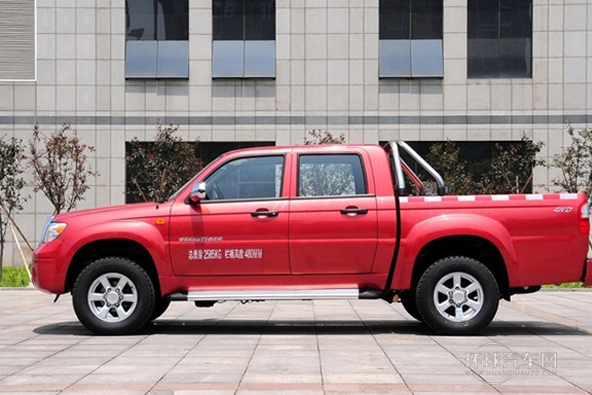 2014款 2.2L汽油四驅豪華型中雙4GZ1