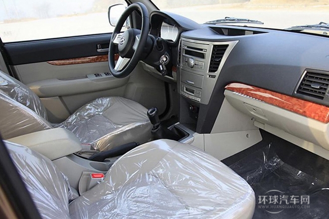 2014款 2.5T柴油四驅豪華型