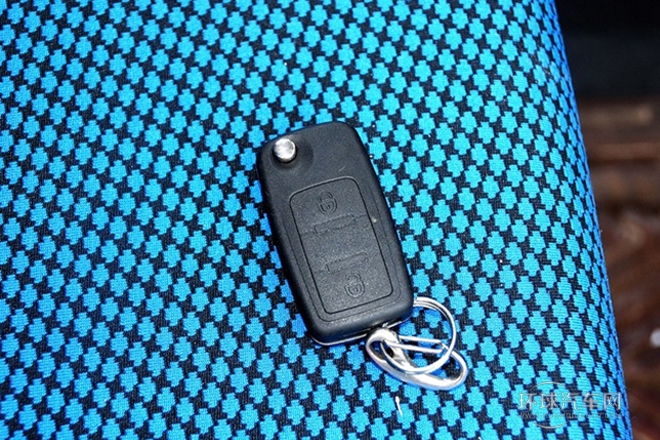 2014款 1.5L 手動(dòng)商務(wù)版