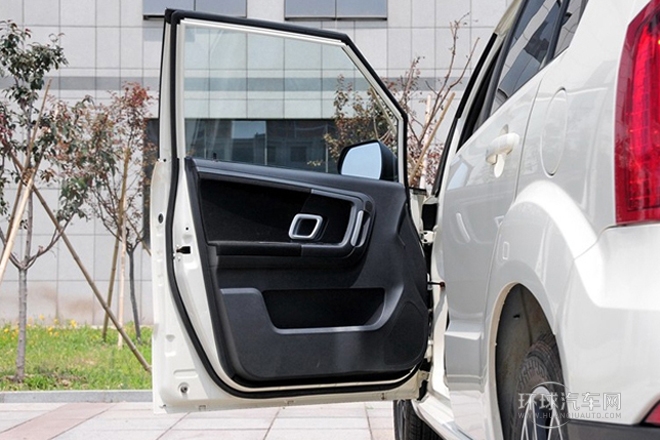 2014款 1.5L 手動商務版