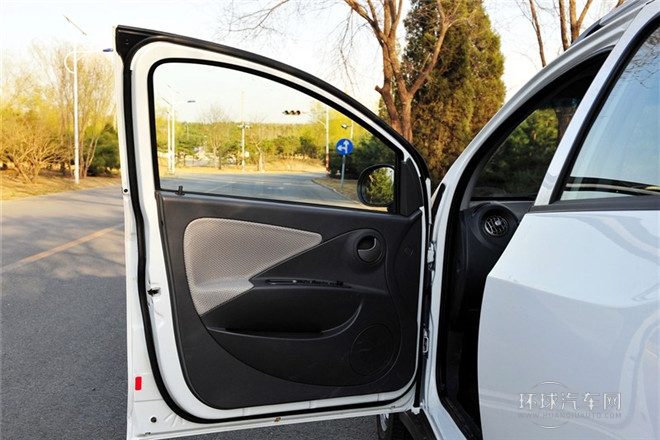 2012款 1.5L 手動豪華型