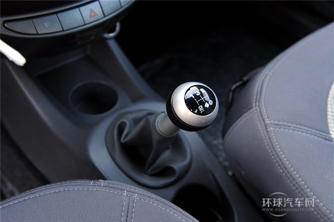 2012款 1.5L 手動(dòng)豪華型