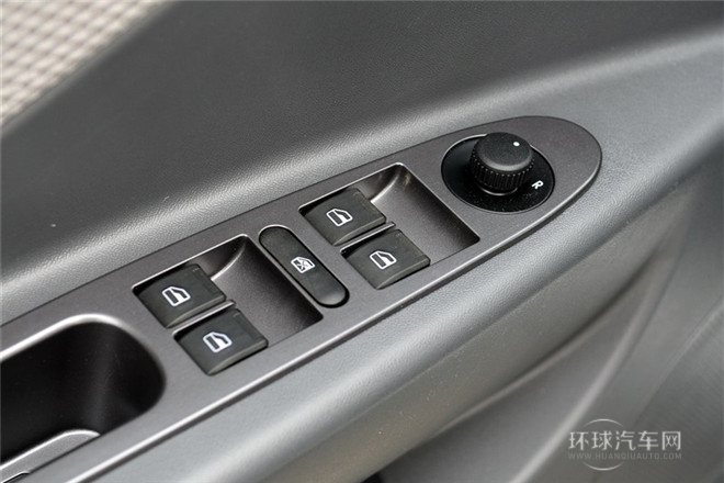 2012款 1.5L 手動舒享型