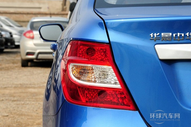 2012款 1.5L 手動舒適型