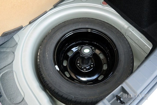 2012款 1.5L 自動豪華型