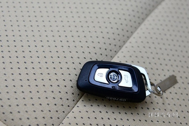 2013款 1.5L 手動豪華型