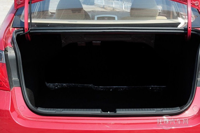 2013款 1.5L 自動豪華型