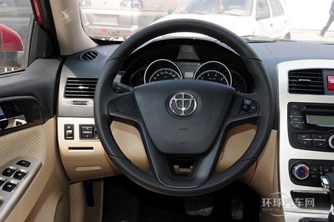 2013款 1.5L 自動豪華型