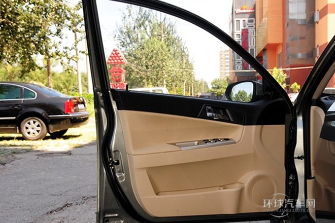 2013款 1.5L 自動舒適型