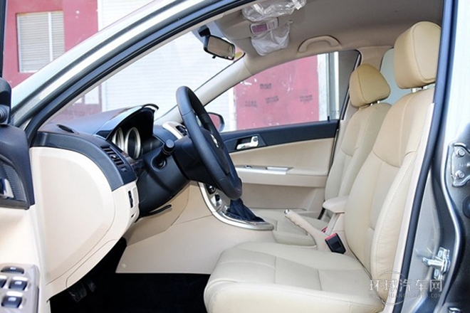 2013款 1.5L 自動舒適型