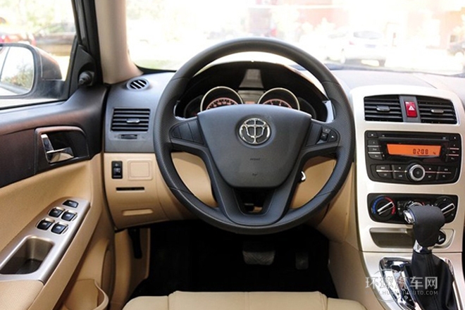 2013款 1.5L 自動舒適型