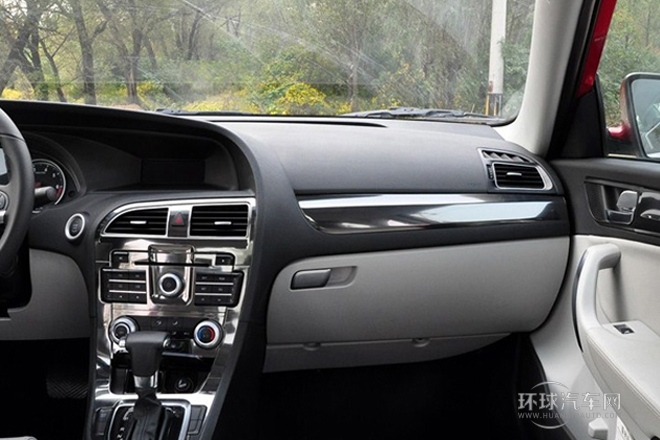 2011款 1.6L 自動豪華型