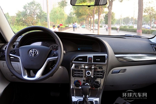 2011款 1.6L 自動舒適型