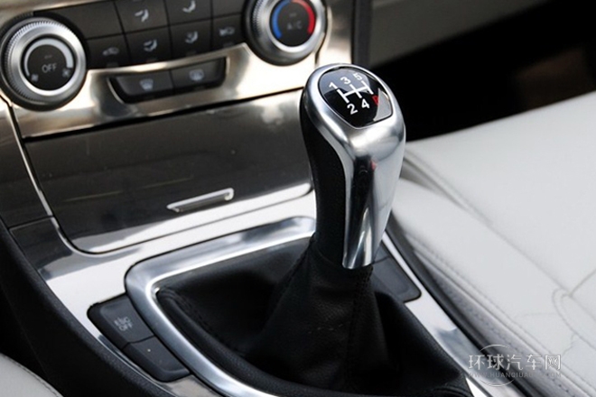 2012款 1.5T 手動(dòng)豪華型