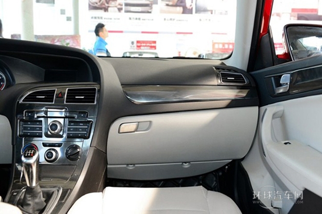 2012款 1.5T 手動舒適型