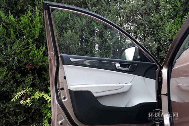 2012款 1.5T 自動豪華型