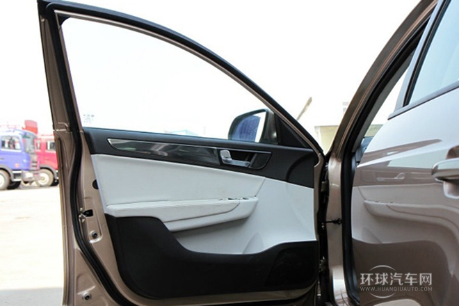 2012款 1.5T 自動精英型