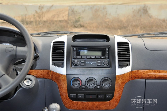 2010款 2.0L標準軸高級版V19