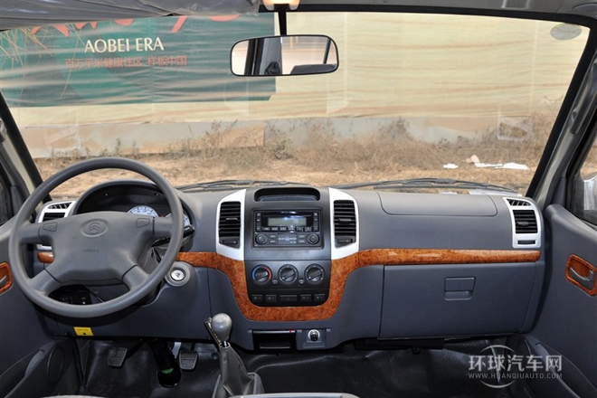 2010款 2.0L標準軸高級版V19