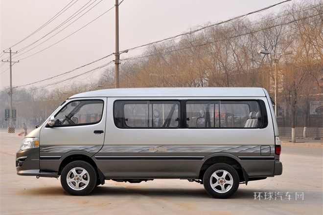 2010款 2.0L標準軸高級版V19