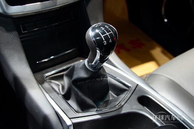 2013款 S350 2.0T 兩驅手動汽油超豪華版5座