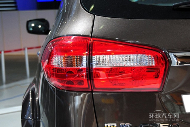 2013款 S350 2.0T 兩驅手動汽油超豪華版5座