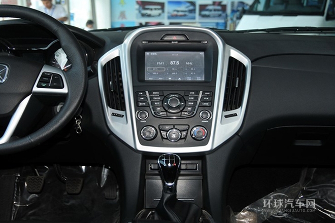 2013款 S350 2.4T 兩驅手動柴油豪華版5座