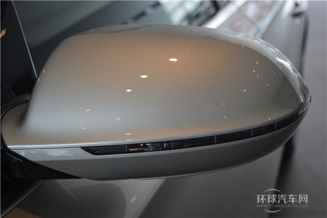 2013款 A8L 45 TFSI quattro豪華型