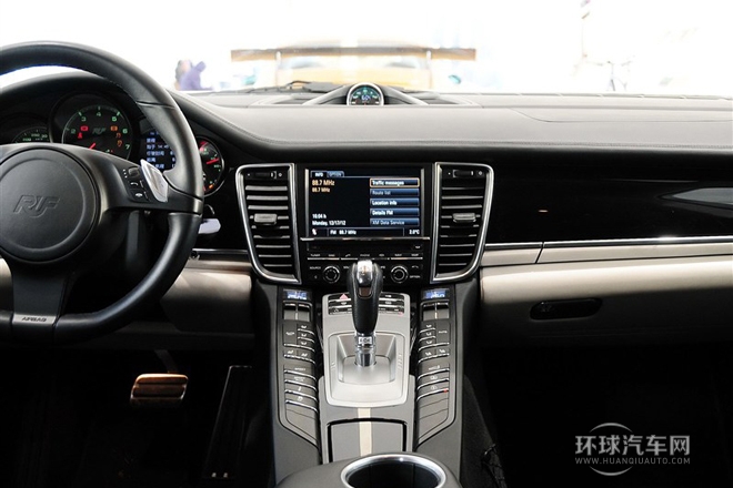 2013款 4.8L 標(biāo)準(zhǔn)型