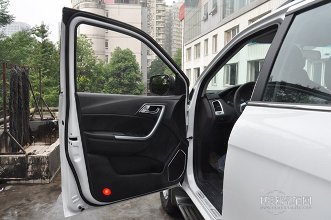 2013款 S350 2.4T 兩驅自動柴油豪華版5座