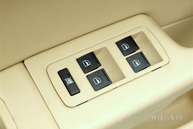 2012款 2.0L 手動尊享型DVVT