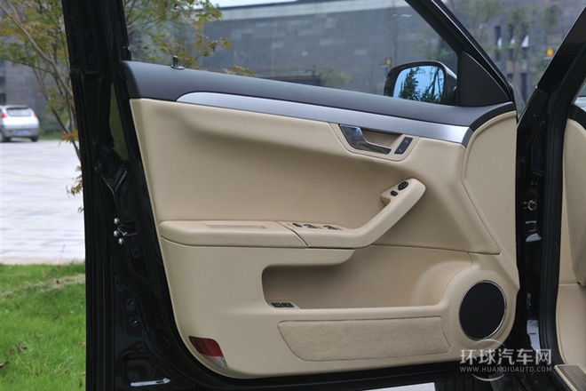 2012款 2.0L 自動豪華型DVVT