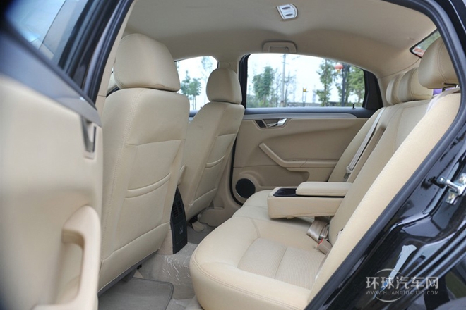 2012款 2.0L 自動豪華型DVVT