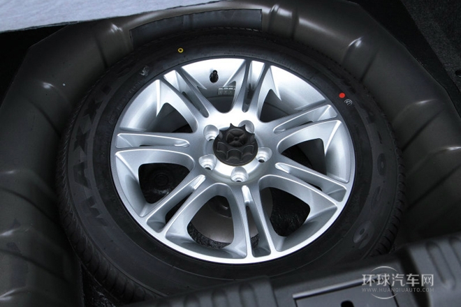 2012款 2.0T 自動豪華型