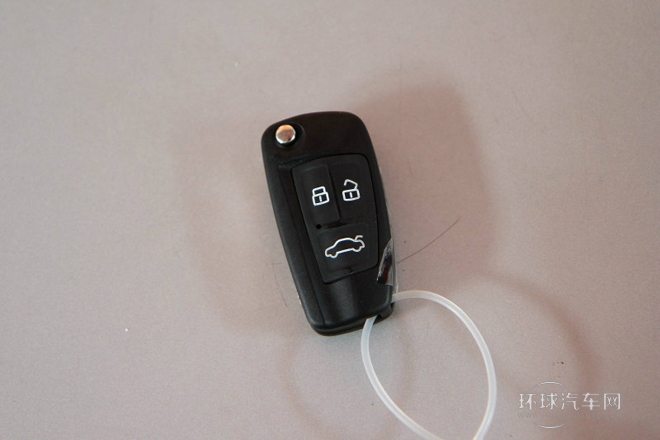 2012款 2.0T 自動豪華型