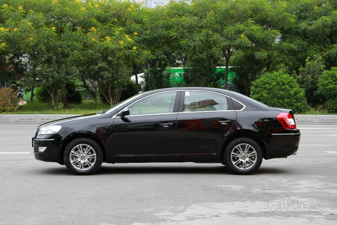 2012款 2.0T 自動(dòng)豪華型