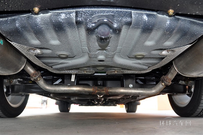 2011款 2.0T 自動(dòng)豪華型