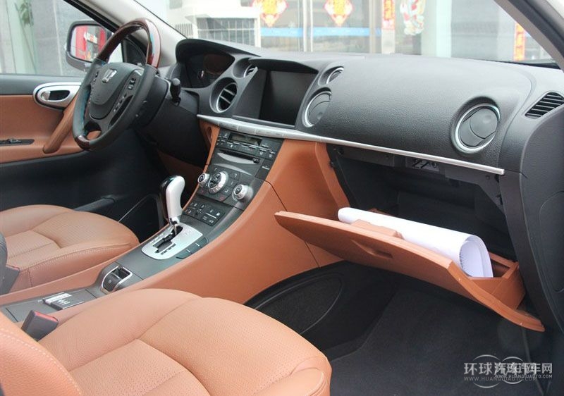 2014款 榮耀典藏版 2.2T 兩驅智慧型