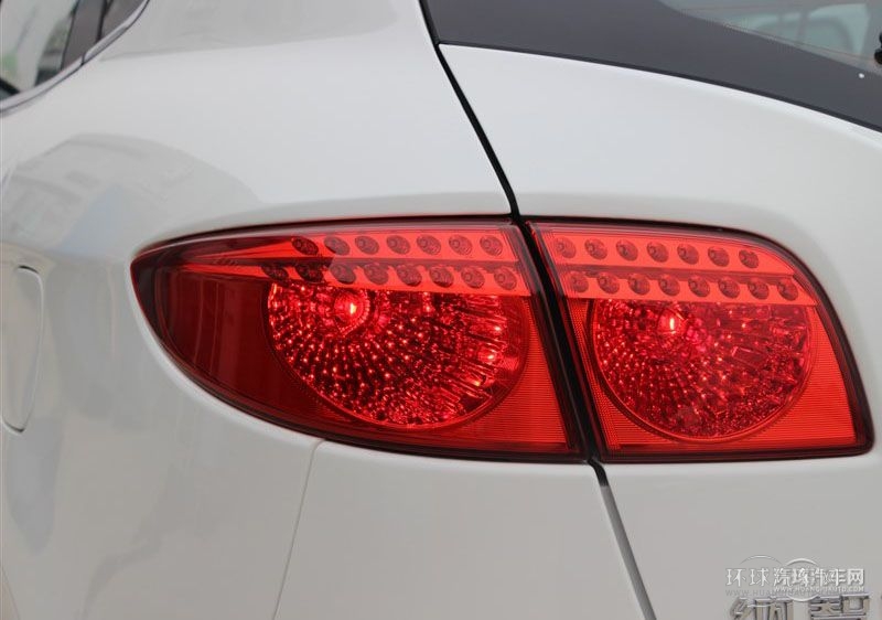 2014款 榮耀典藏版 2.2T 兩驅智慧型