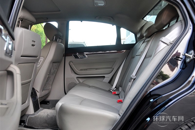 2011款 2.0T 自動豪華型