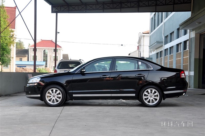 2011款 2.0T 自動(dòng)豪華型