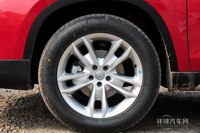 2012款 1.5T 手動兩驅(qū)豪華型